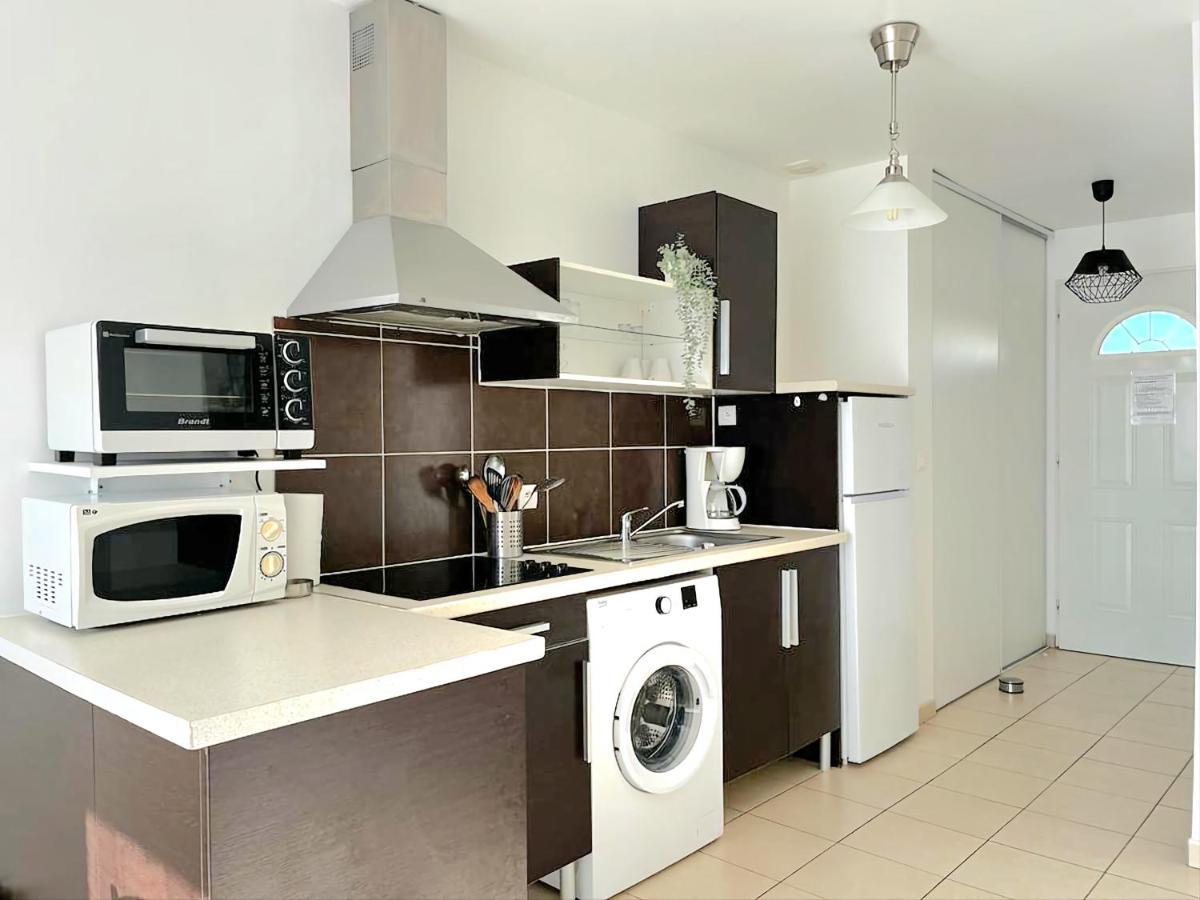 Logement Thermale Et De Tourisme Les Acacias 2 Jonzac Dış mekan fotoğraf