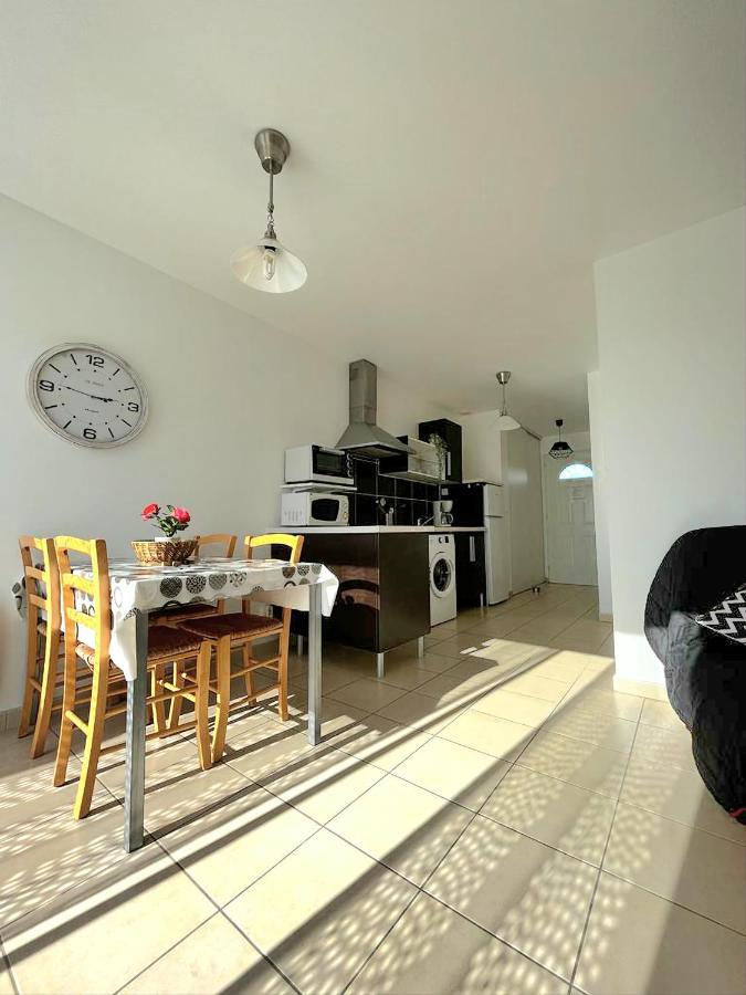 Logement Thermale Et De Tourisme Les Acacias 2 Jonzac Dış mekan fotoğraf
